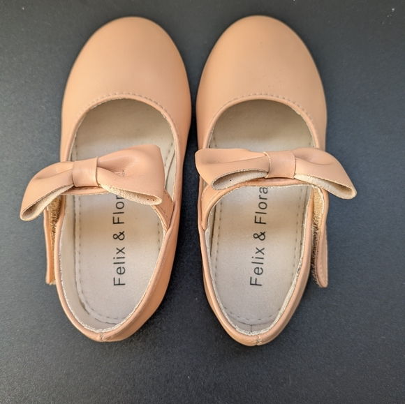 Girls Mary Janes Ballet Flats - Picture 2 of 5